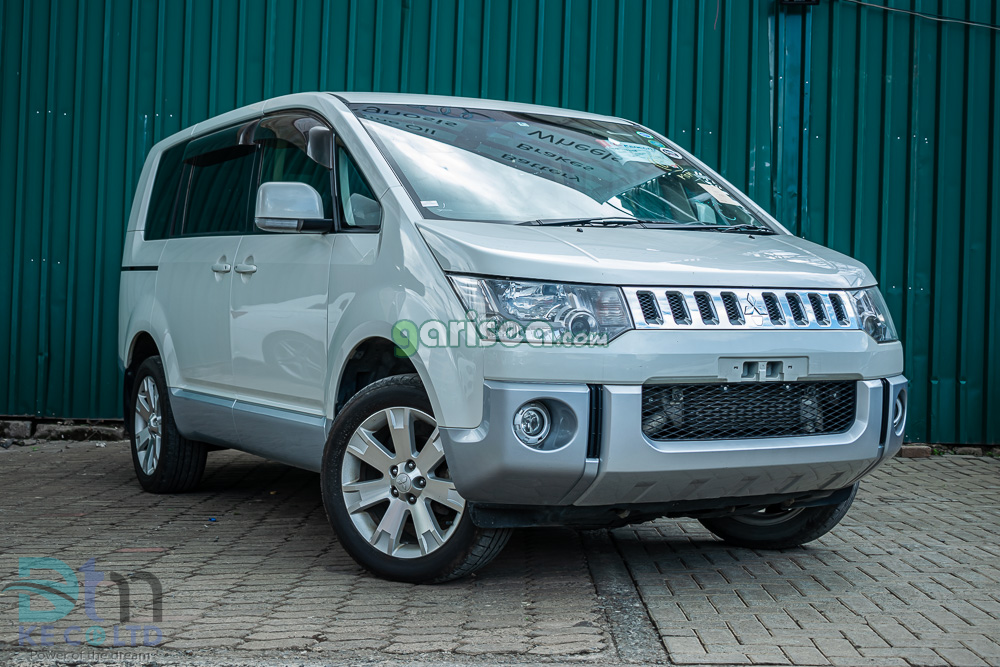 2016 Mitsubishi Delica
